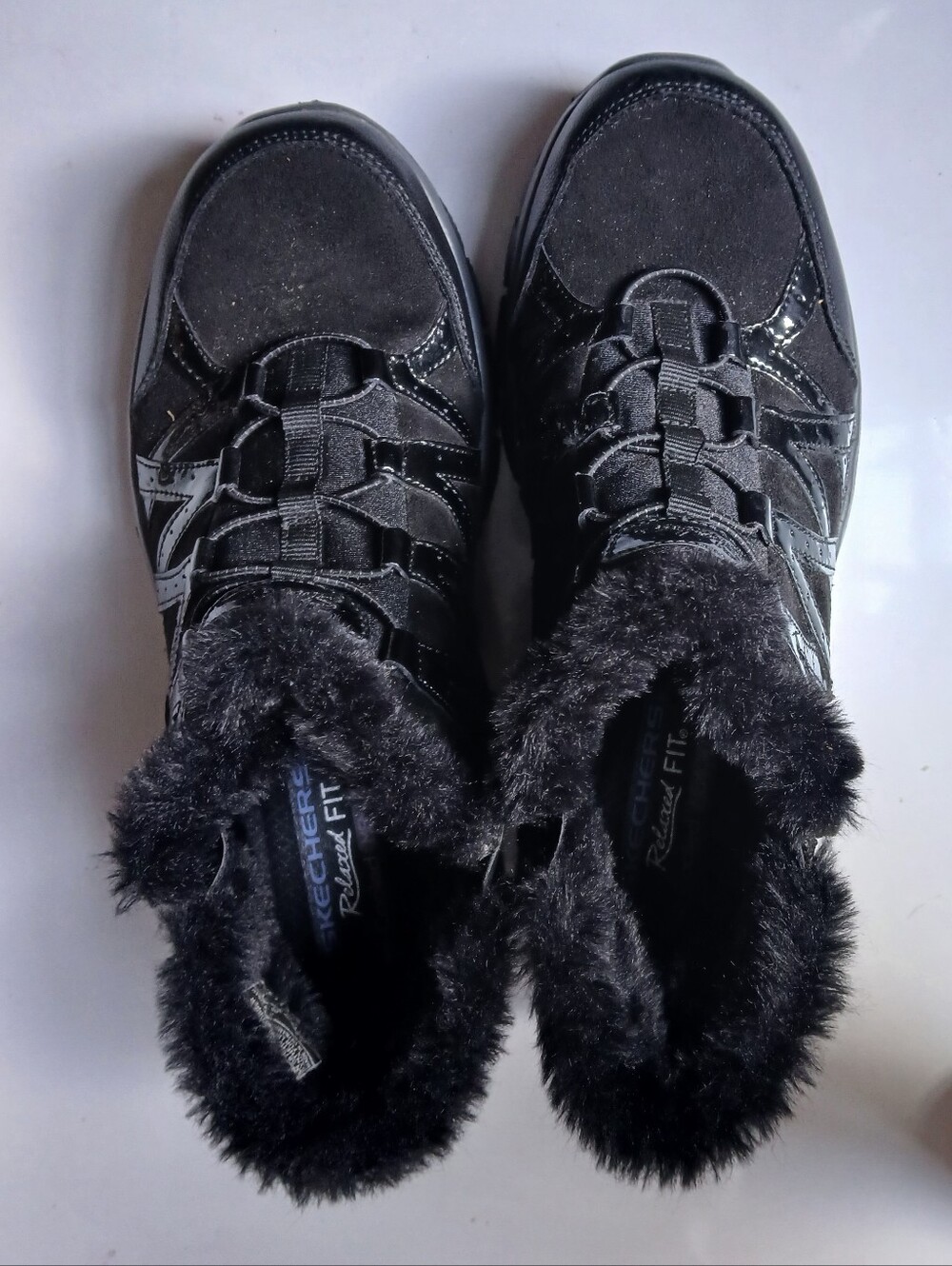 Skechers Air Cooled Memory Foam Black Faux-Fur Lined Women's Slip-On Sneakers 8